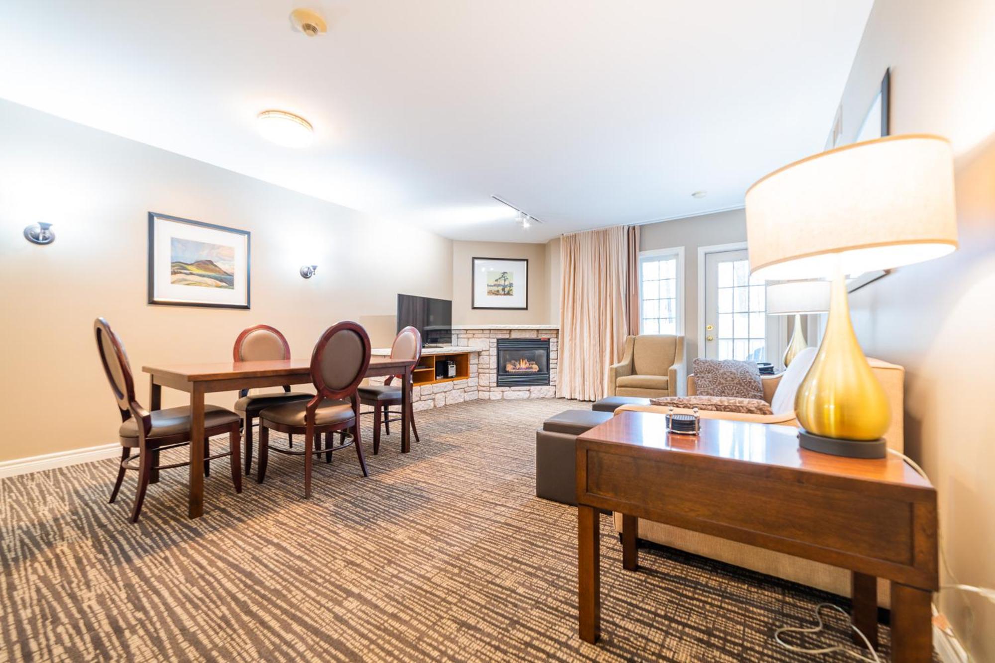 Horseshoe Valley Suites - The Aurora Shanty Bay 外观 照片