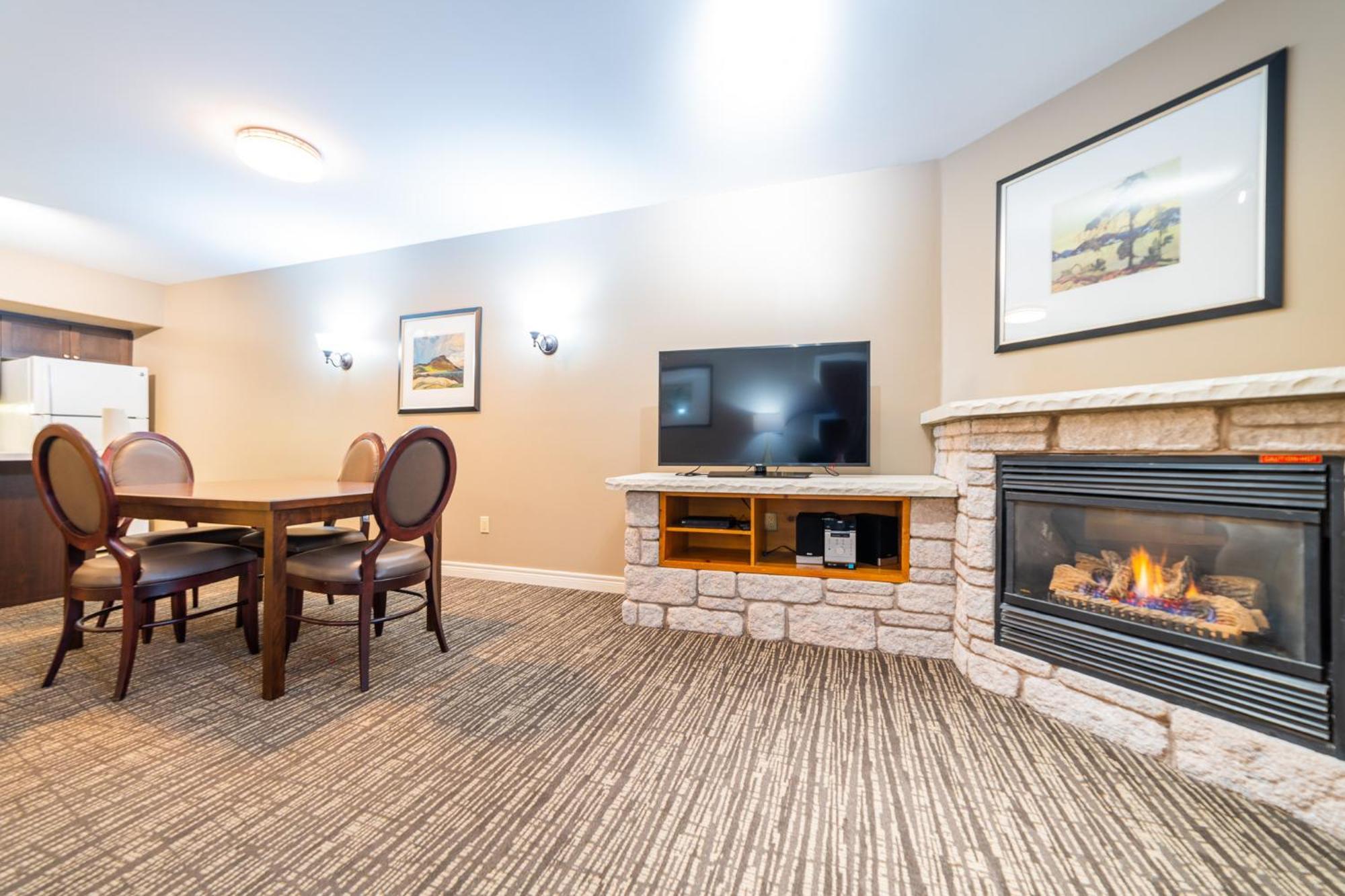 Horseshoe Valley Suites - The Aurora Shanty Bay 外观 照片